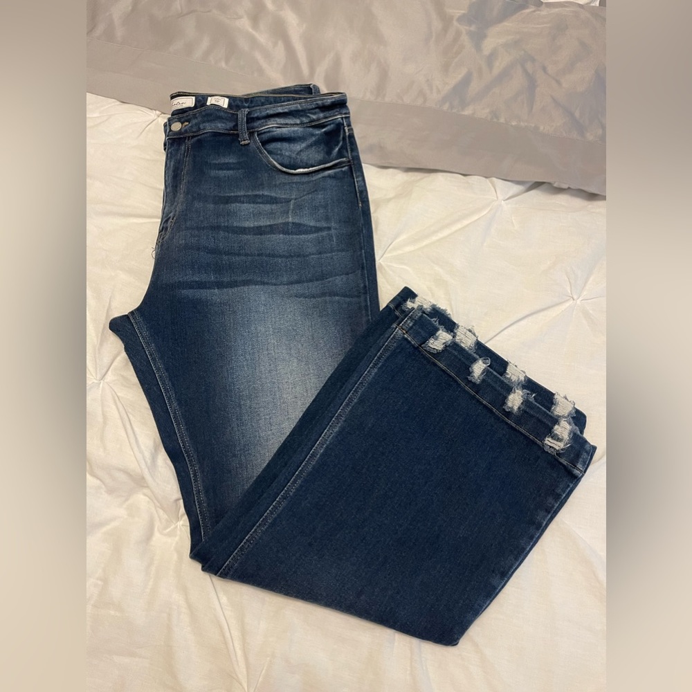 KanCan Kurvy Midrise Flare Jeans